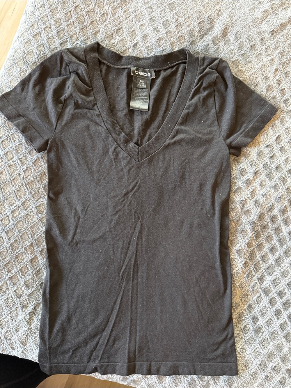 bebe Black Short Sleeve V-Neck Tee